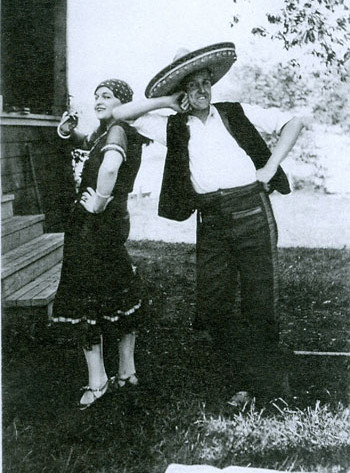 5686